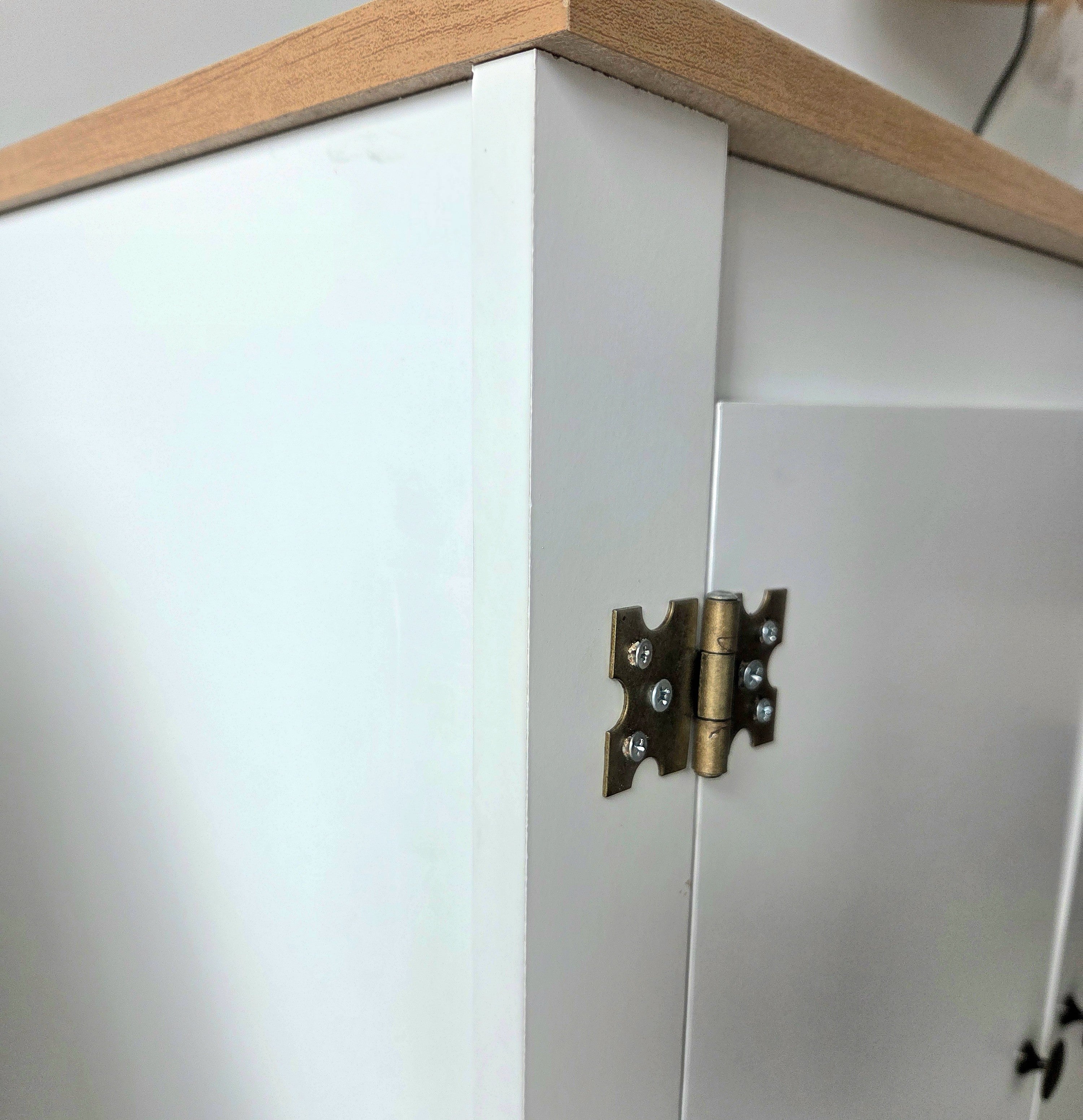 COLONIAL Small Sideboard