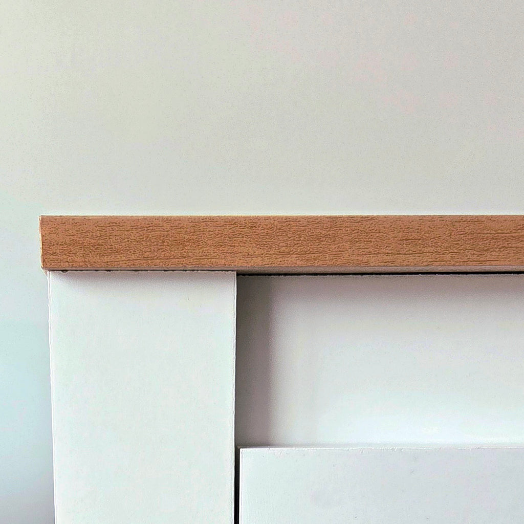 COLONIAL Bedside Table