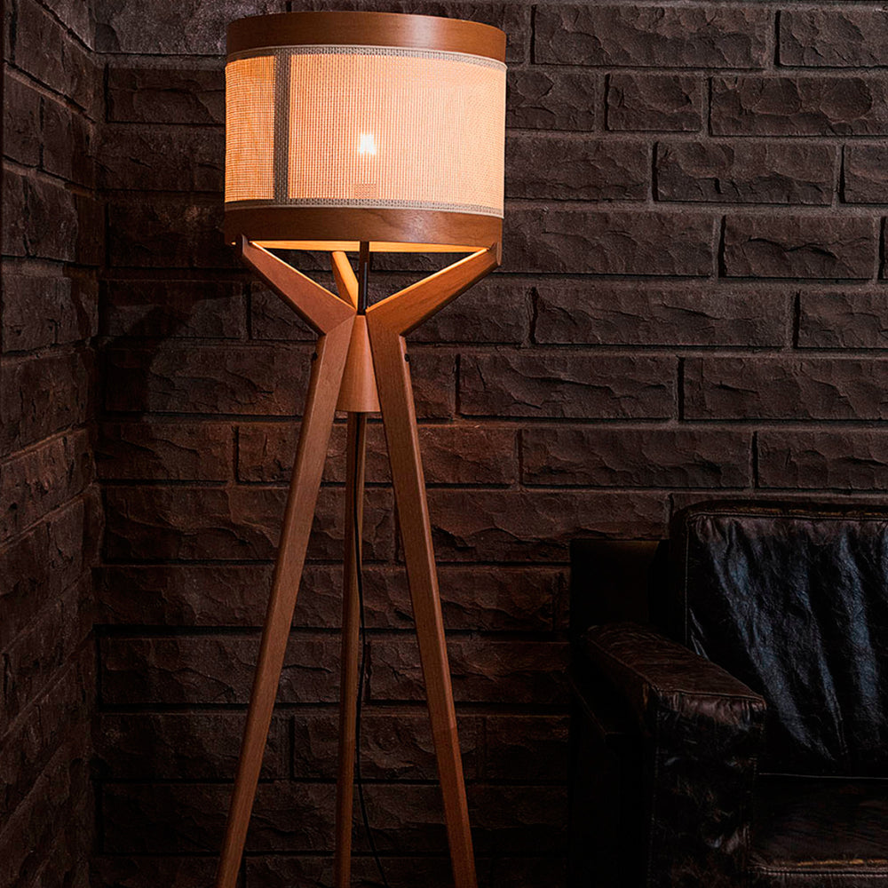 Navi Small Floor Lamp – Straw Dome
